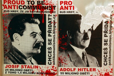 Hitler e Stalin firmaram um pacto de não agressão em 1939 *